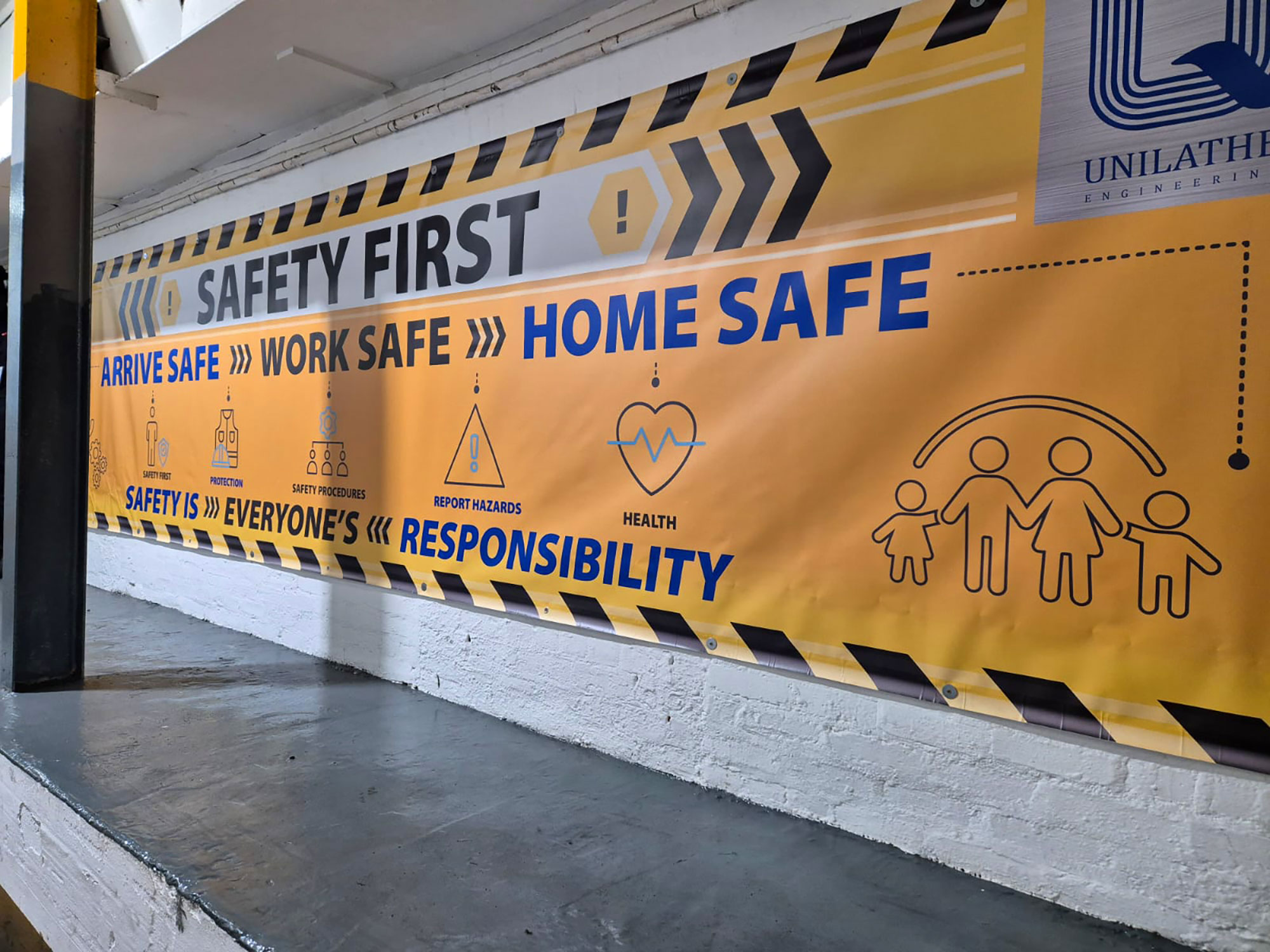 Printed banners Stoke Construction Safety banner created by LuvPrint - Stoke on Trent