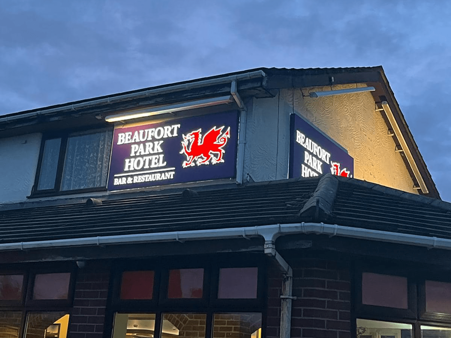 Illuminated signage - by Luv Print - Stoke-on-Trent