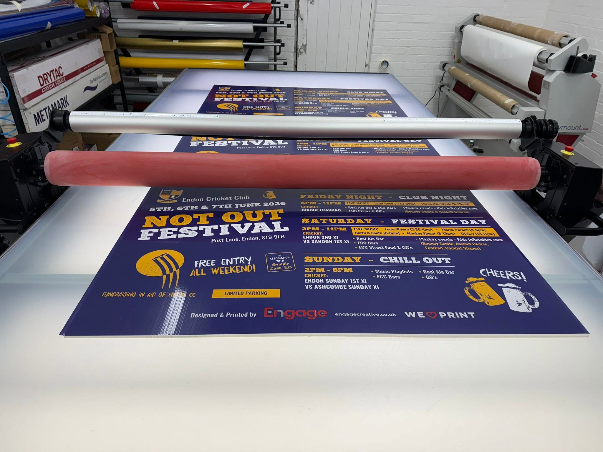 Signage on the finishing table - Luv Print